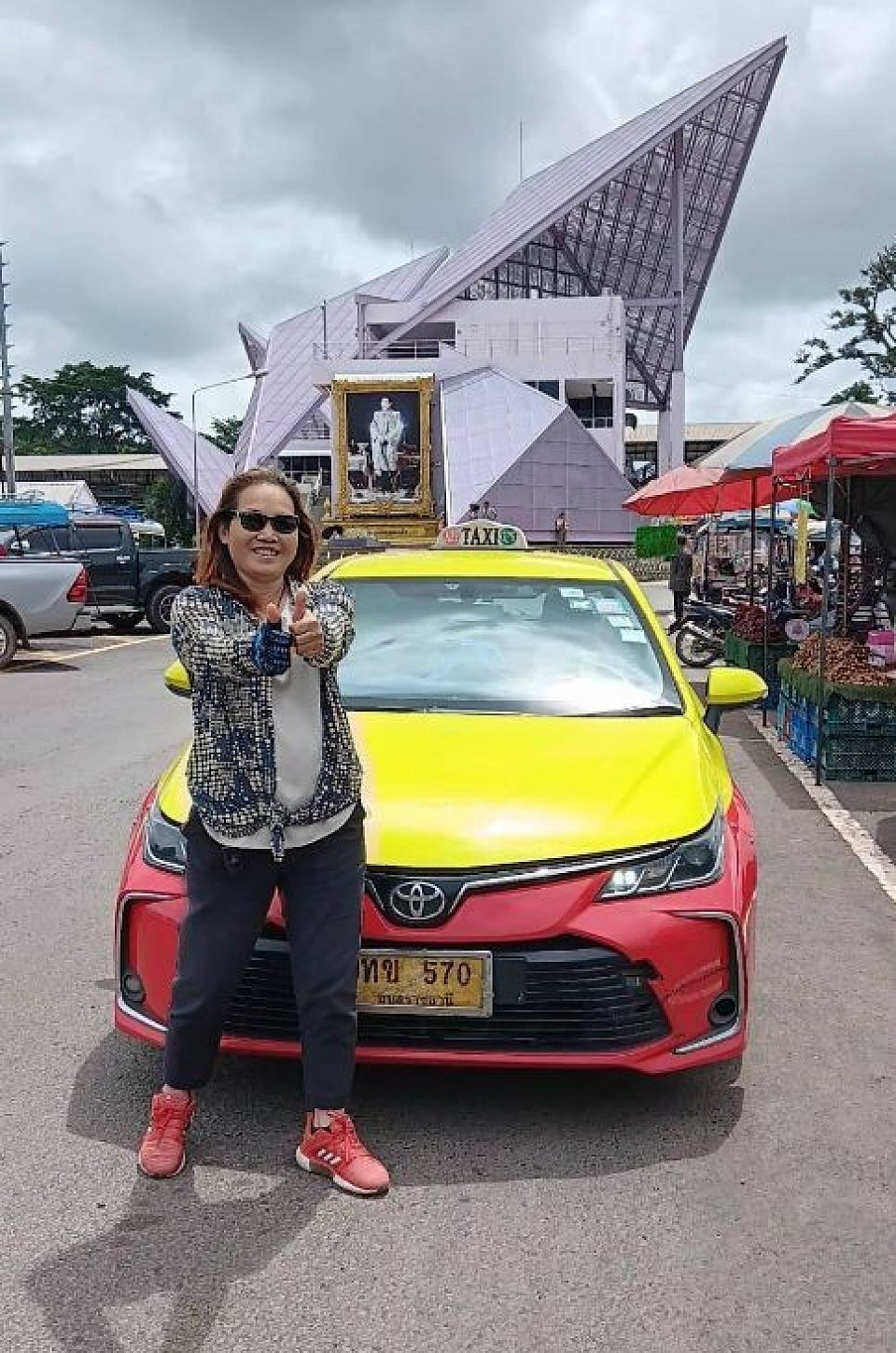 เรียกแท็กซี่อุบลไปทุกจังหวัดทั่วไทย 24 ชั่วโมงเลยคะ